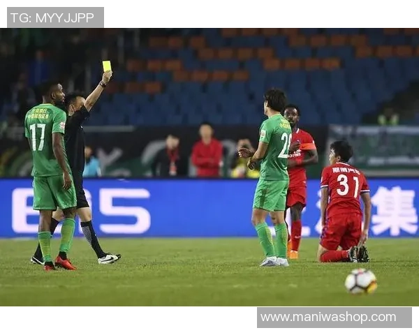 曼联与阿美利加的精彩对决结果揭晓球迷热议不断